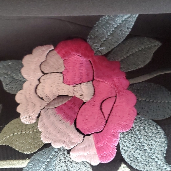 Peter Nygard  14 - Picture 3 of 6